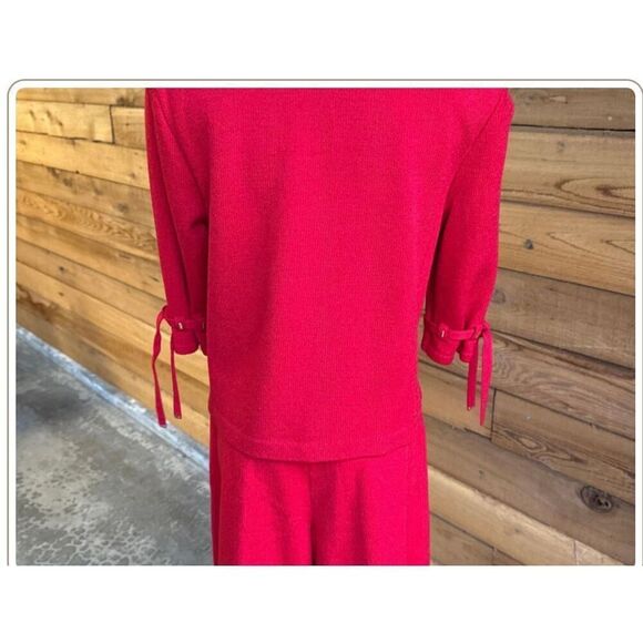 St. John Collection Red Short & Top Knit Set *note - Picture 6 of 12